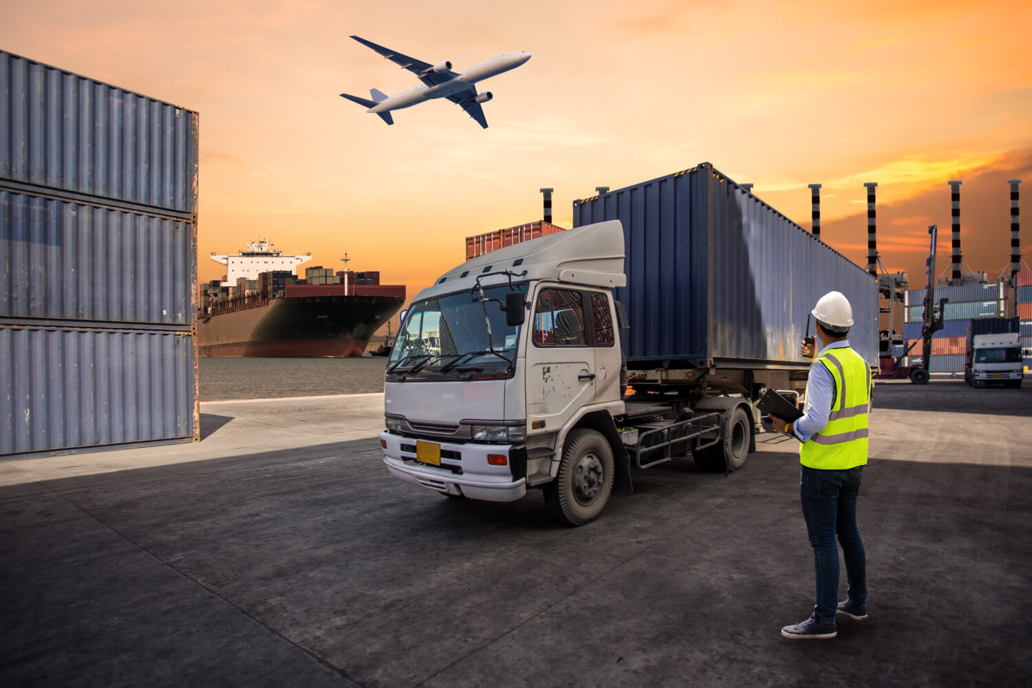 delivery lorry with gps tracking