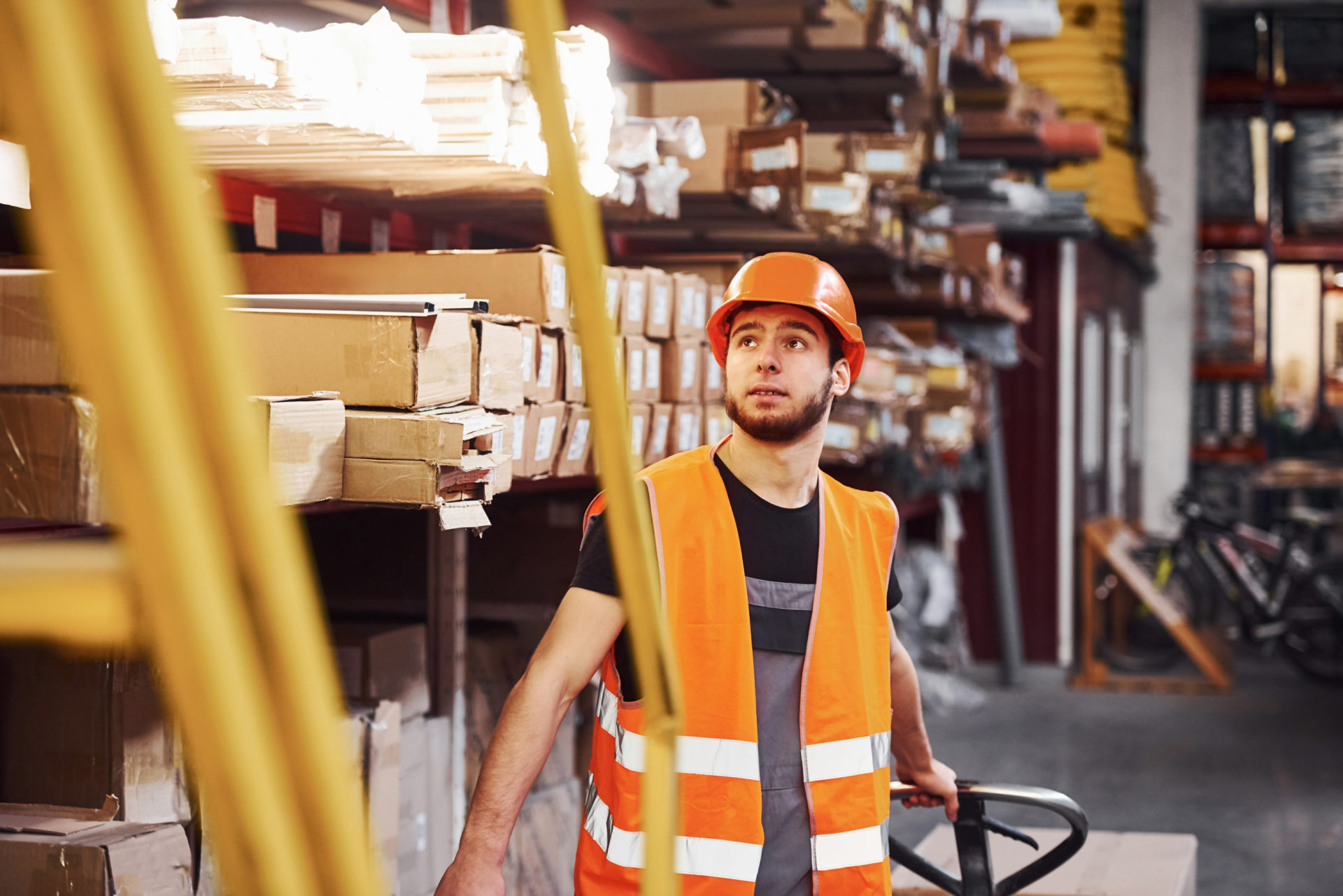 How to manage increasing customer demand of your warehouse